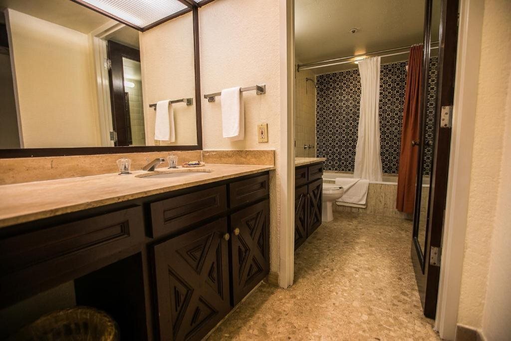 Imaginea Fairmont Acapulco Princess 5*