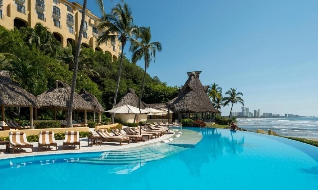 Отель Quinta Real Acapulco 5*