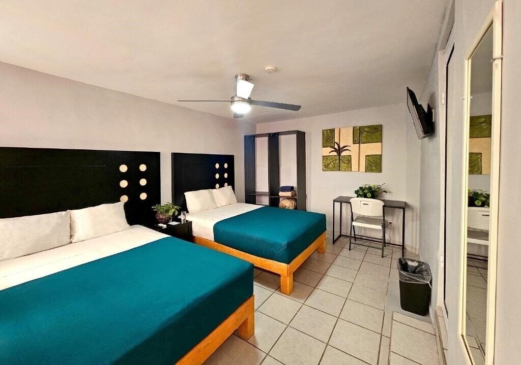 Отель Hostel Del Refugio 2*