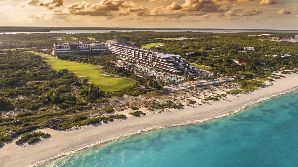 Hotel Atelier Playa Mujeres 5*