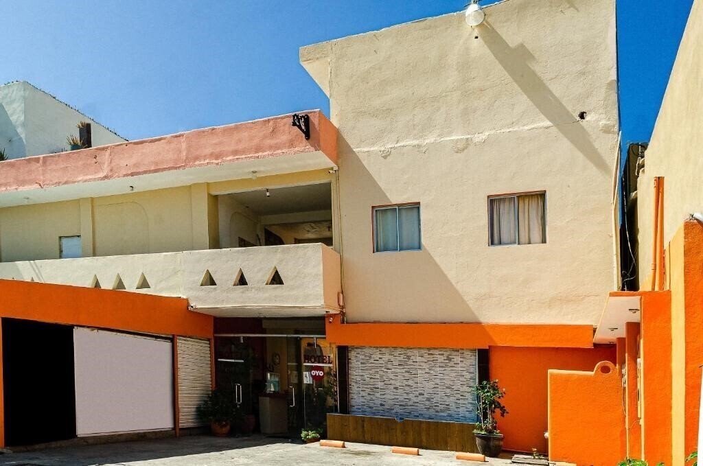 Fotografie Oyo Hotel Cabo Del Sur 2*