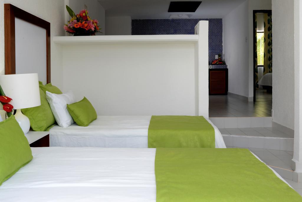 Fotografii Cancun Bay Resort 3*