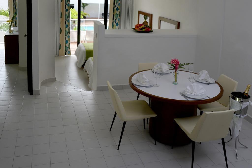 Imaginea Cancun Bay Resort 3*