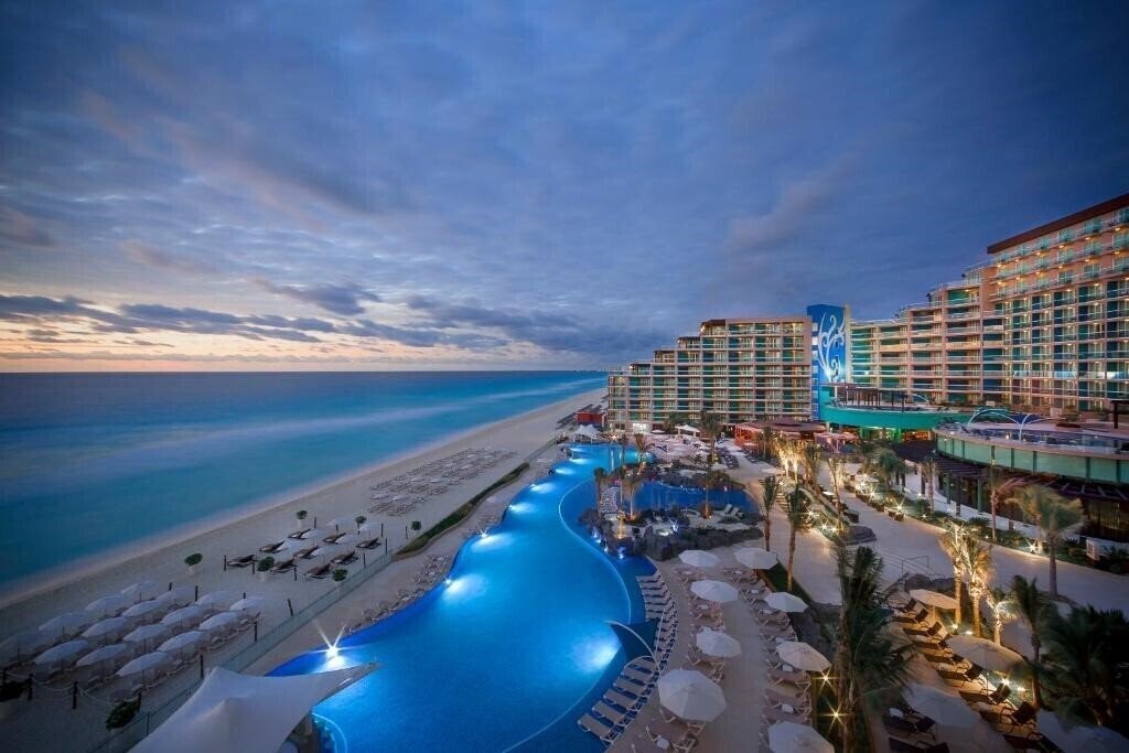 Imaginea Hard Rock Cancun (ex. Cancun Palace) 5*