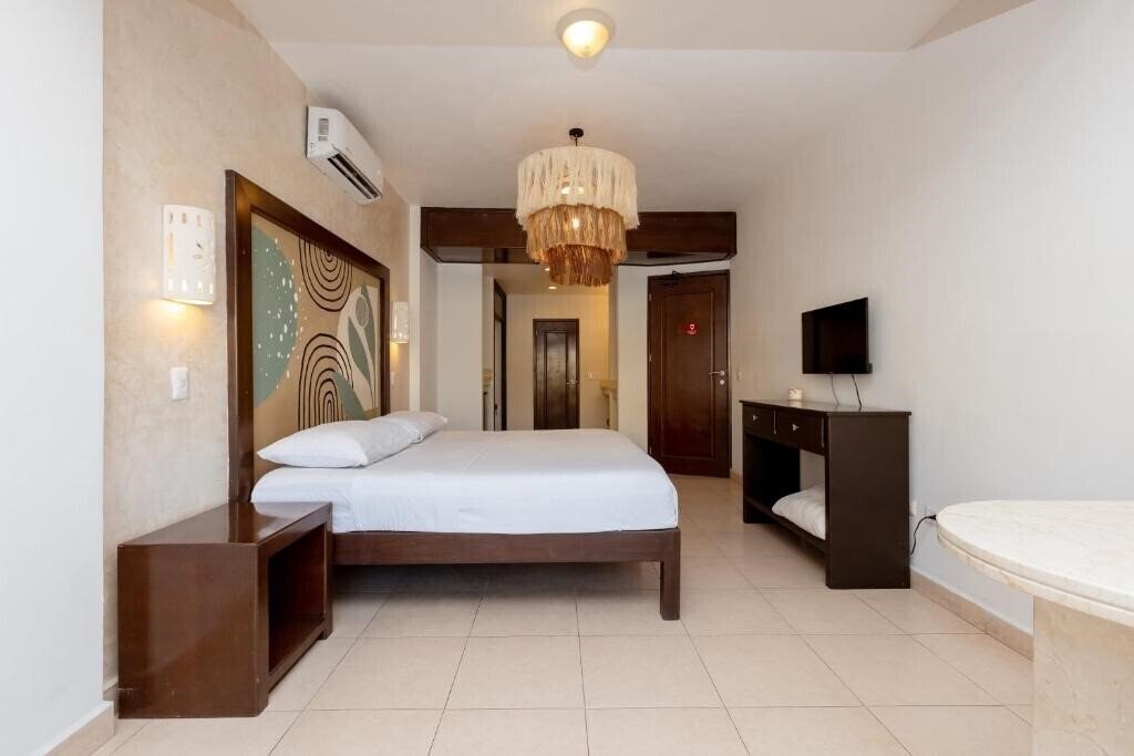 Отель Hotel Kinich 3*