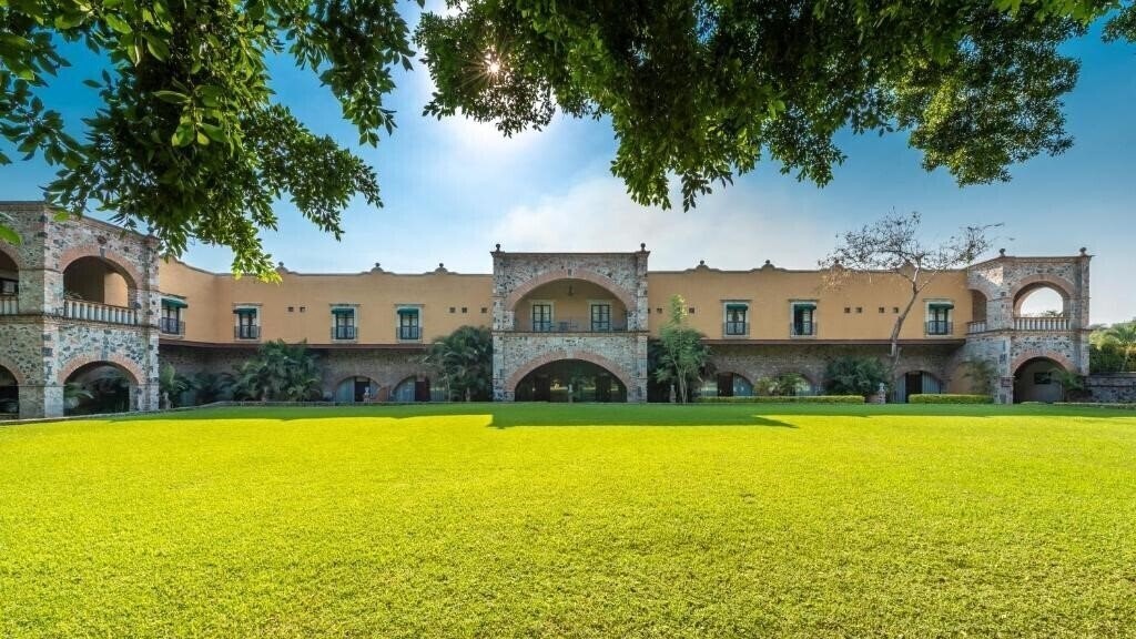 Отель Fiesta Americana Hacienda San Antonio El Puente 5*