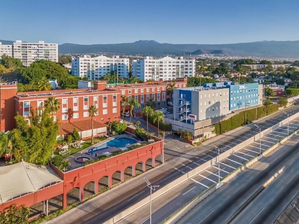 Hotel Fiesta Inn Cuernavaca 4*