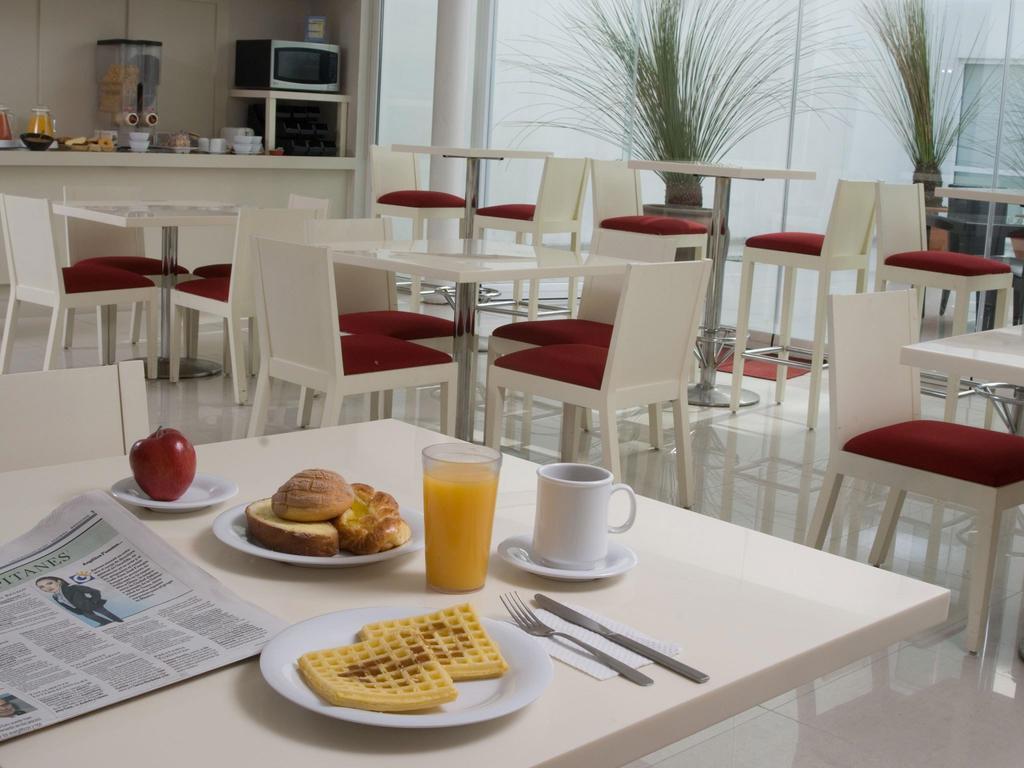 Imaginea City Express Plus Insurgentes Sur 4*