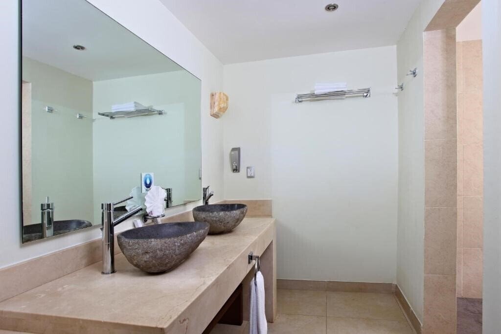 Фотография Sandos Caracol Eco Resort 5*