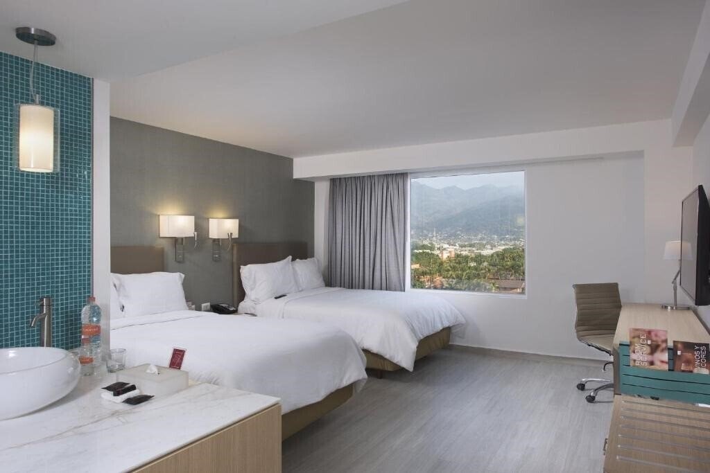 Фото Fiesta Inn Puerto Vallarta Isla 4*