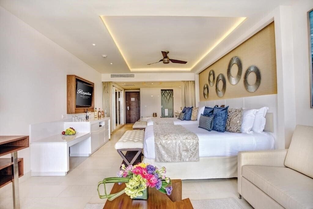 Картинка Royalton Riviera Cancun Resort & Spa 5*