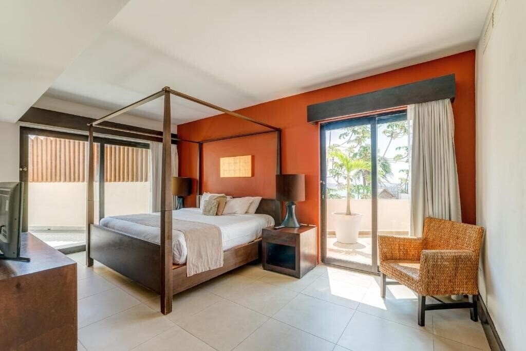 Фото Aldea Thai Luxury Condohotel 4*