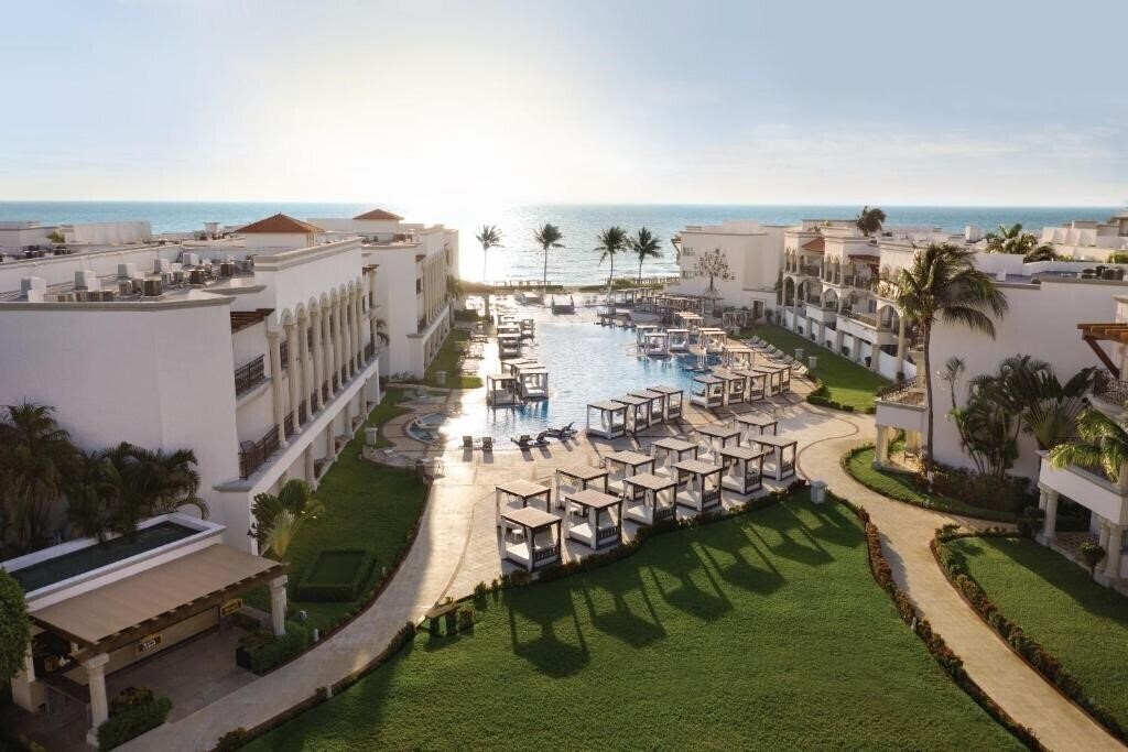 Hotel Hilton Playa Del Carmen 5*