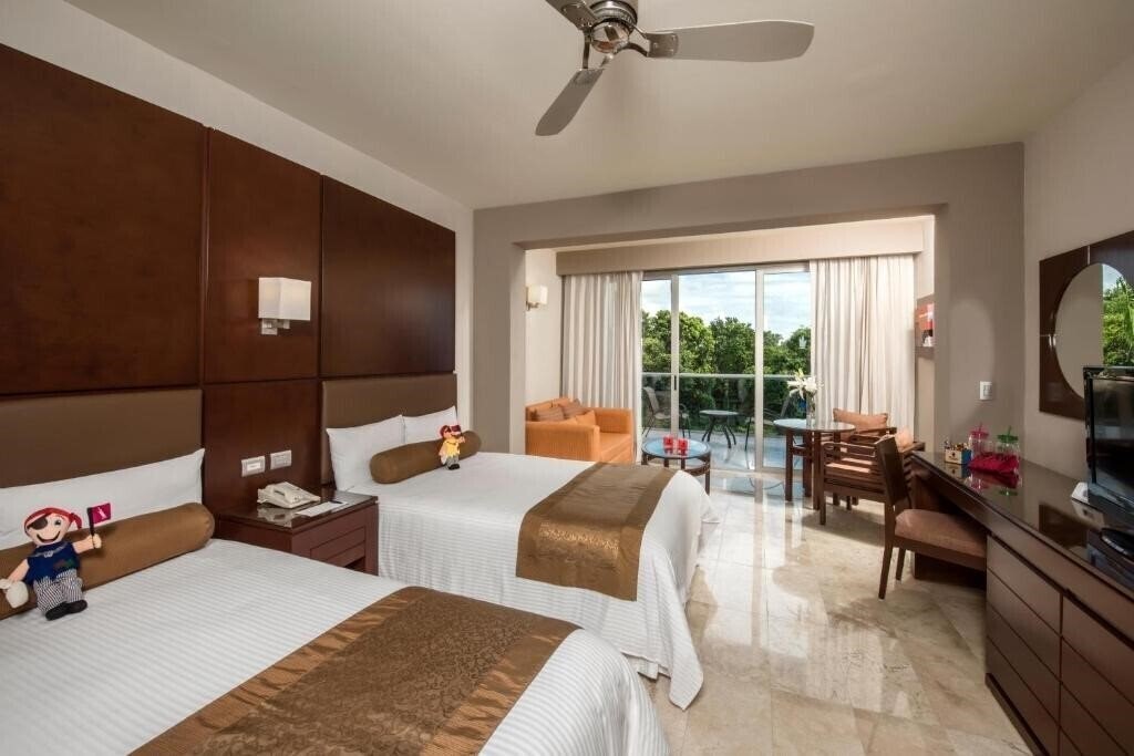 Hotel Princess Family Club Riviera Maya 5*
