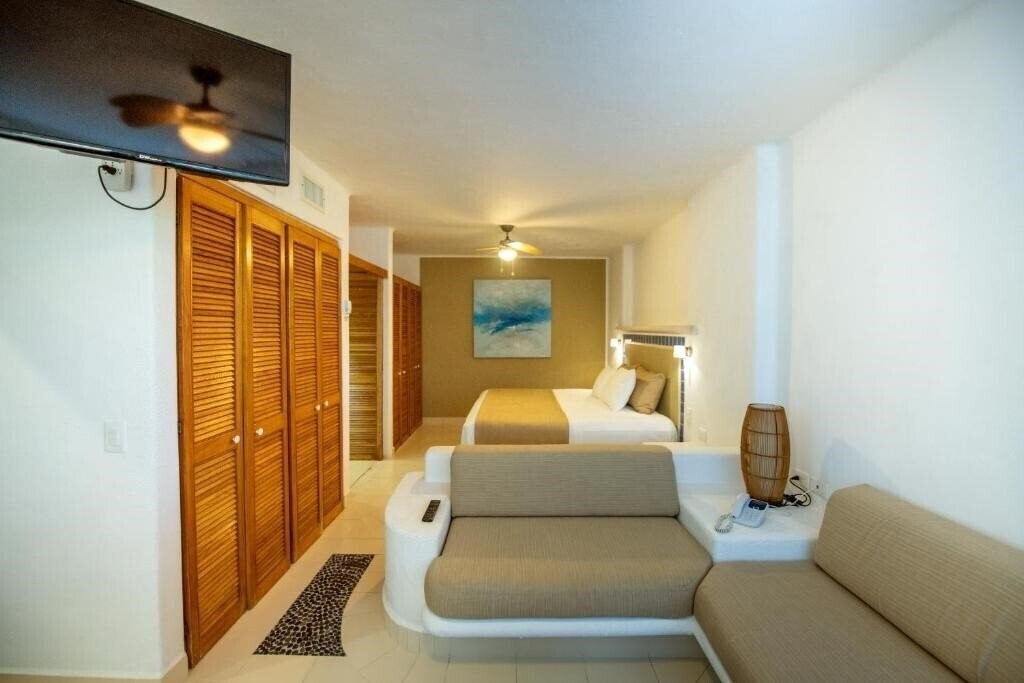 Imaginea Las Villas Akumal 4*