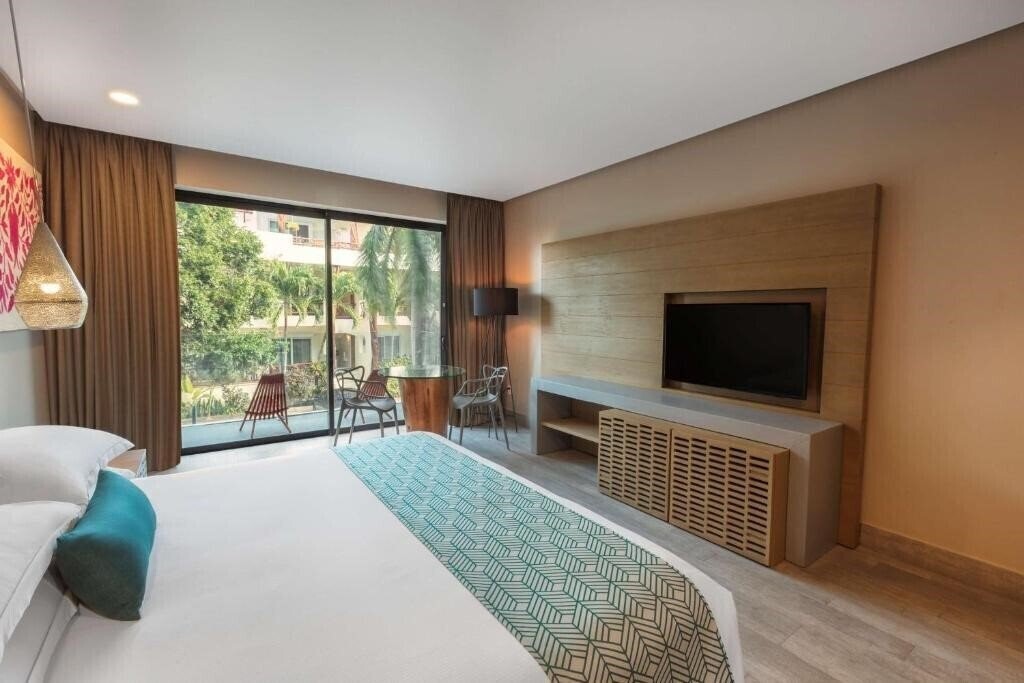 Imaginea The Yucatan Resort Playa Del Carmen, All-Inclusive 5*