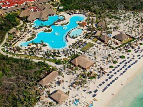 Imaginea Grand Palladium White Sand Resort & SPA 5*
