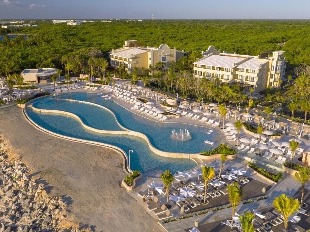 Отель Trs Yucatan 5*