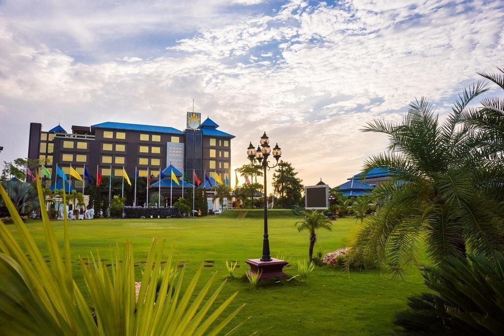 Изображение Hotel Shwe Pyi Thar 4*