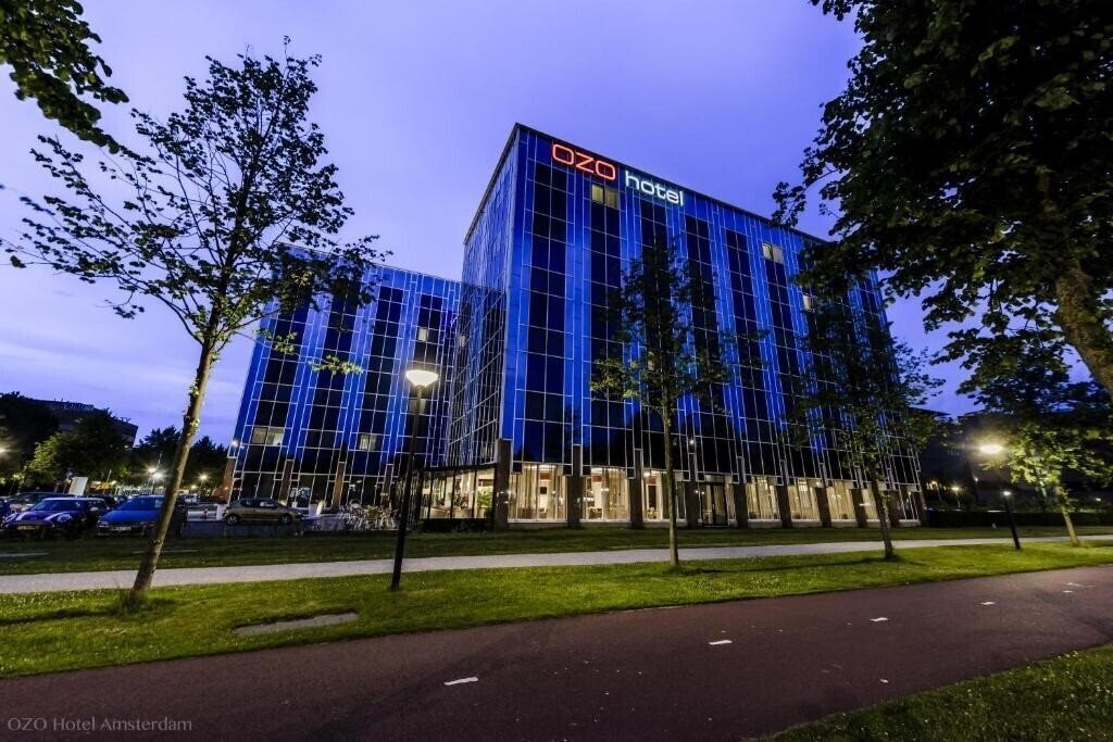 Отель Ozo Hotel Amsterdam 4*