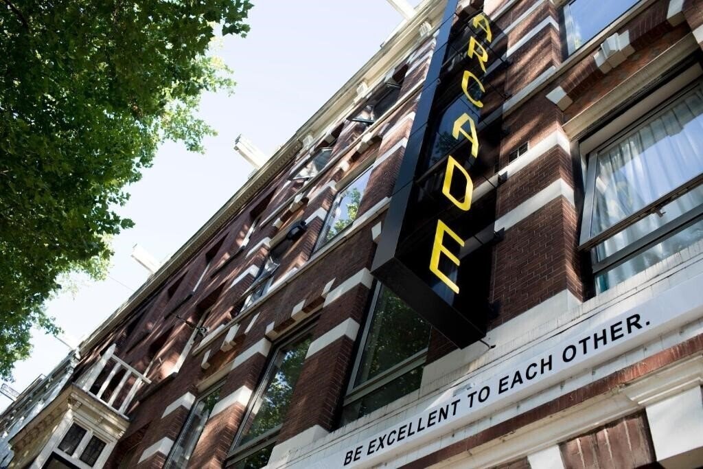 Отель The Arcade Hotel (ex. Aalborg) 3*