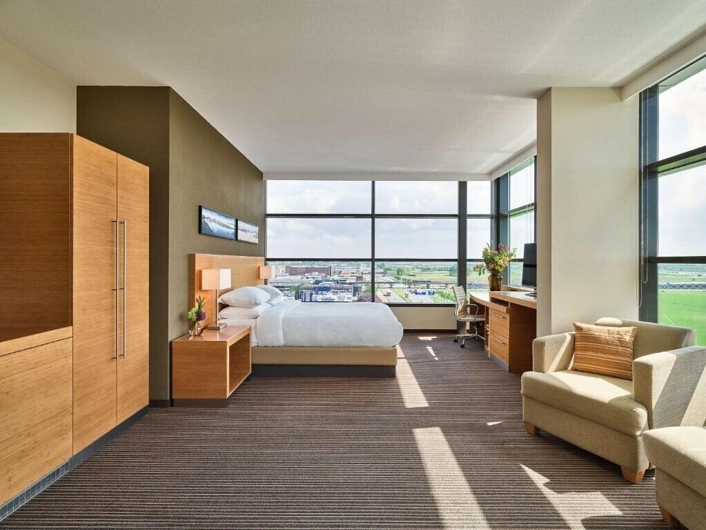 Imaginea Hyatt Place Amsterdam Airport 4*