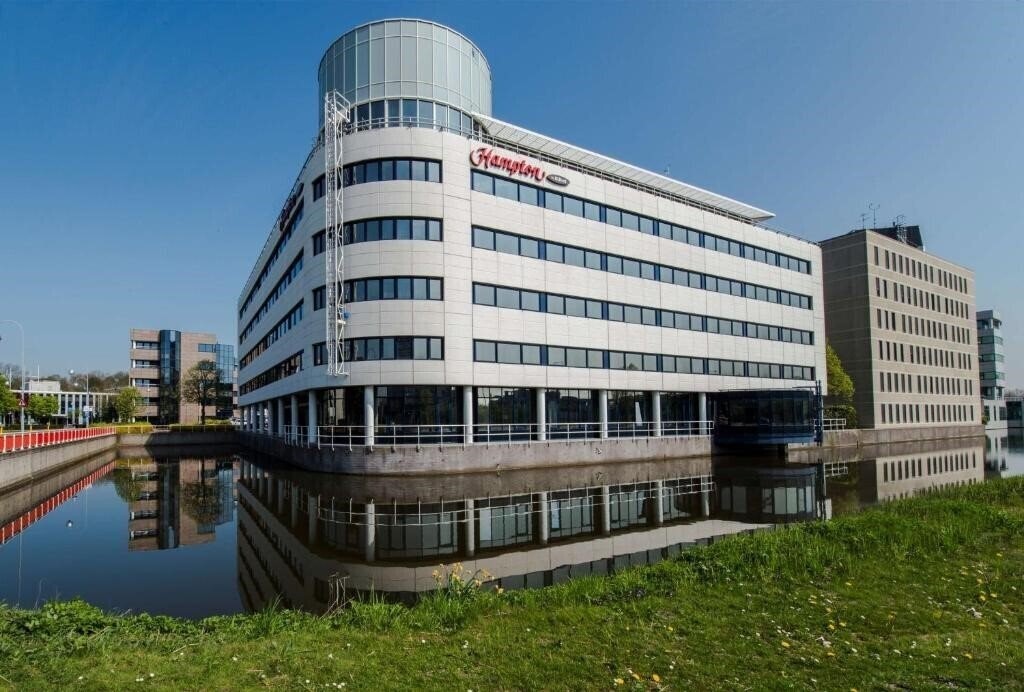 Hotel Hampton By Hilton Amsterdam Airport Schiphol 3*