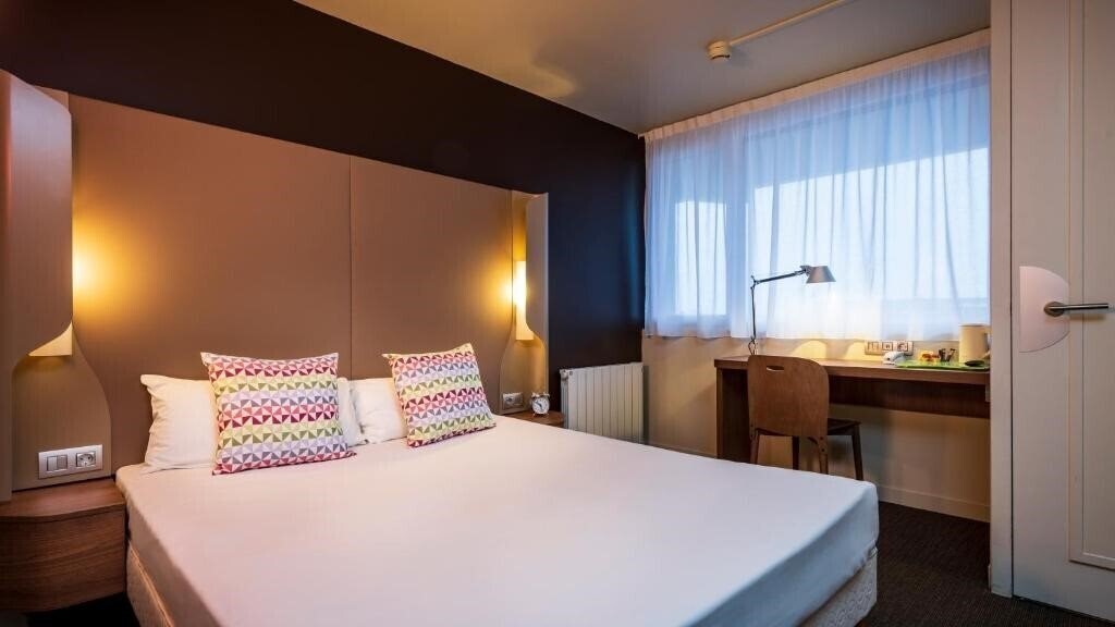 Hotel Campanile Hotel Eindhoven 3*