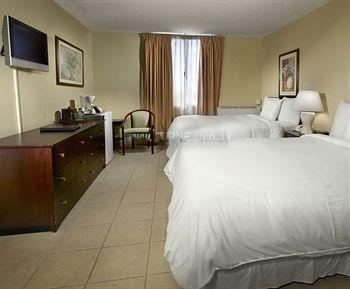 Фото Brickell Bay Beach Club 3*