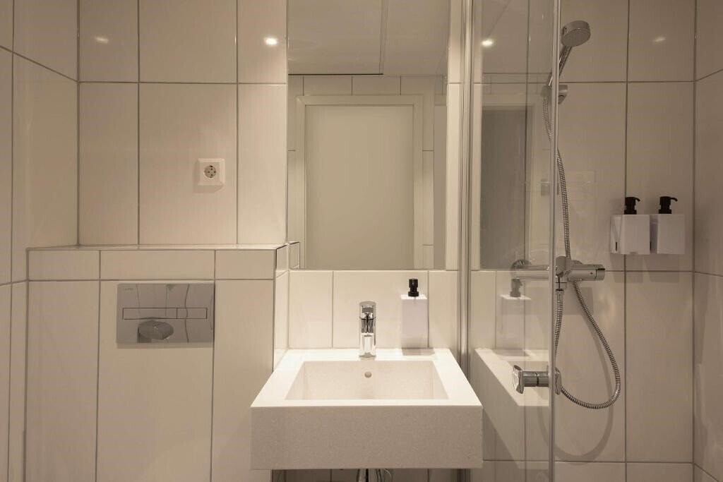 Imaginea Rica Victoria 3*