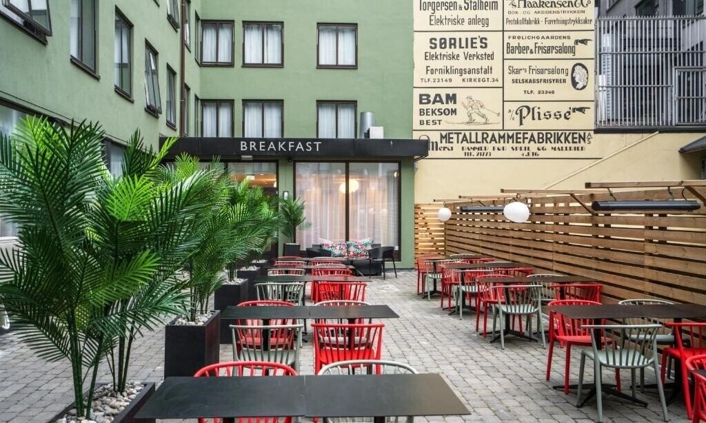 Отель Astoria 3*