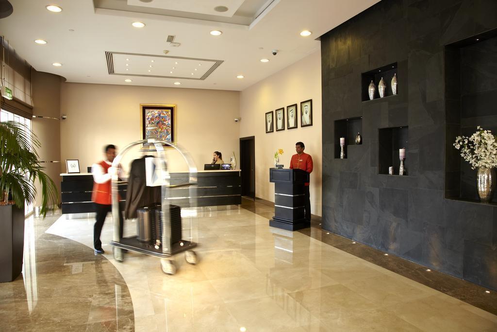 Imaginea Cristal Hotel Abu Dhabi 4*