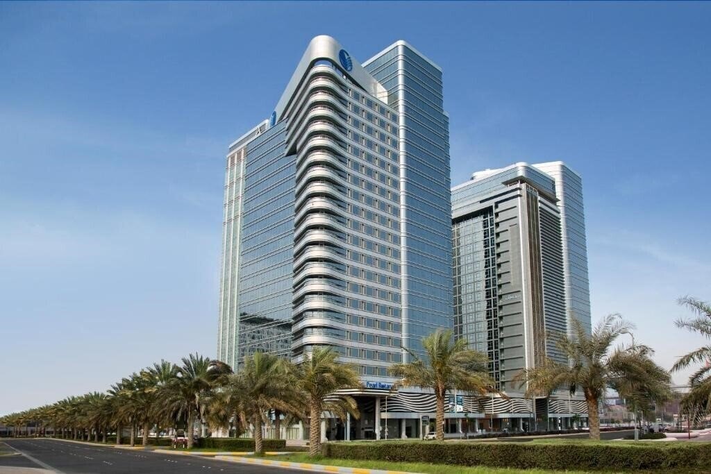 Hotel Pearl Rotana 4*