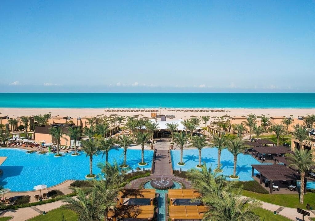 Hotel Saadiyat Rotana Resort & Villas 5*