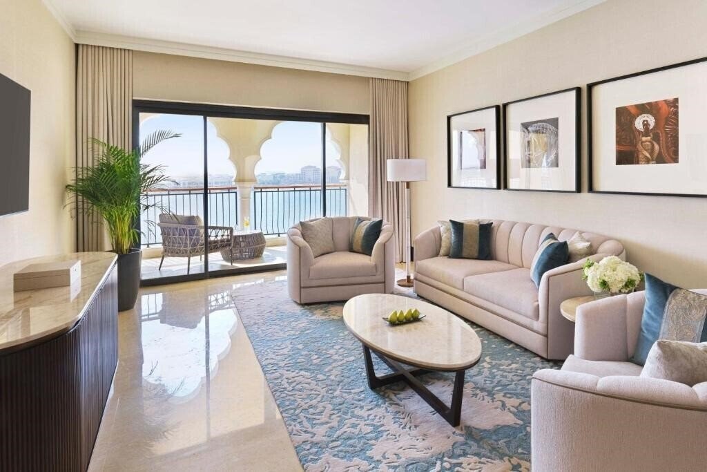 Изображение The Ritz Carlton Abu Dhabi Grand Canal 5*