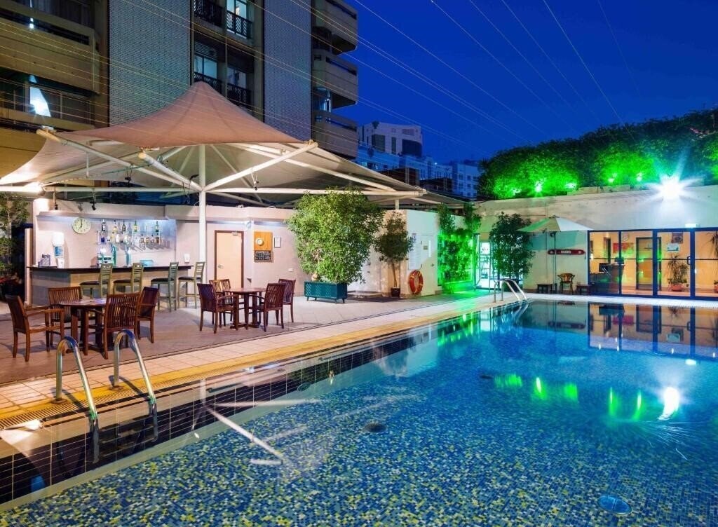 Отель Novel Hotel City Center (ex. Mercure Abu Dhabi Centre Hotel) 4*