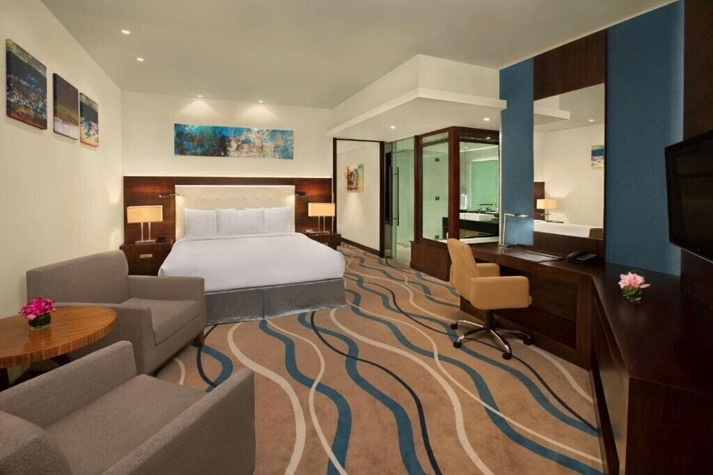 Фото Doubletree By Hilton Al Barsha 4*