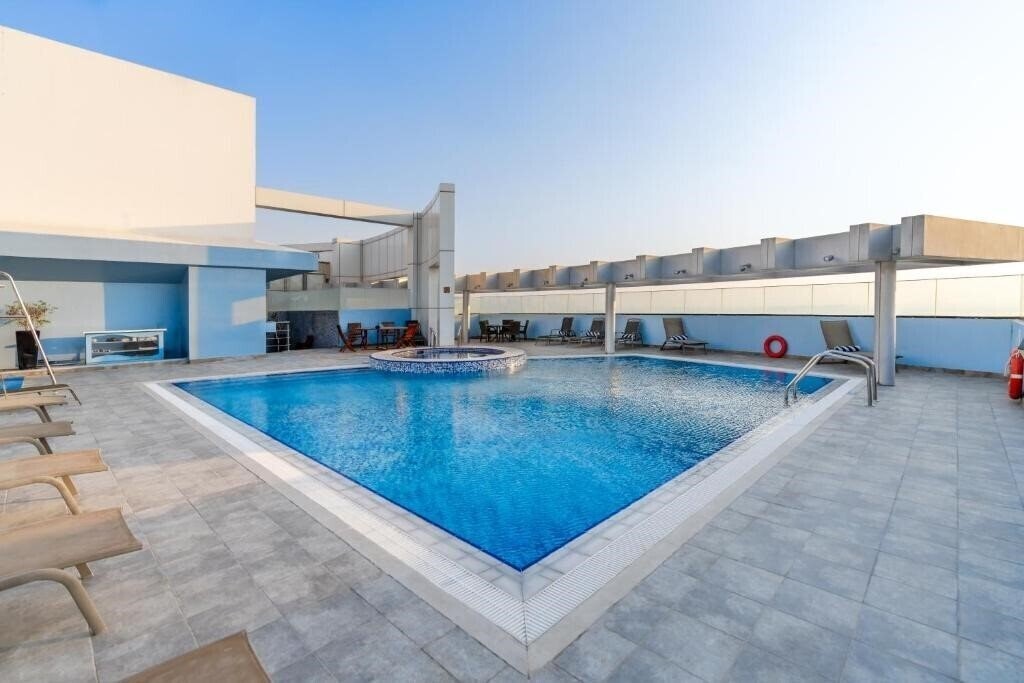 Изображение Montreal Barsha Hotel 4*