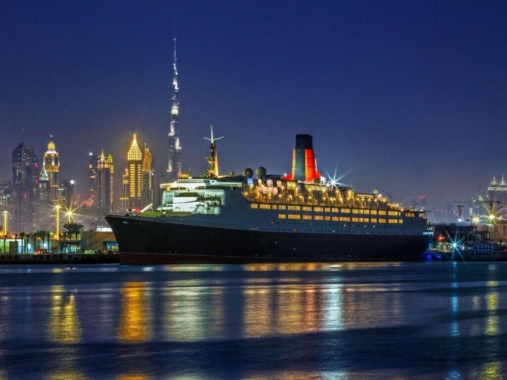 Hotel Queen Elizabeth 2 4*