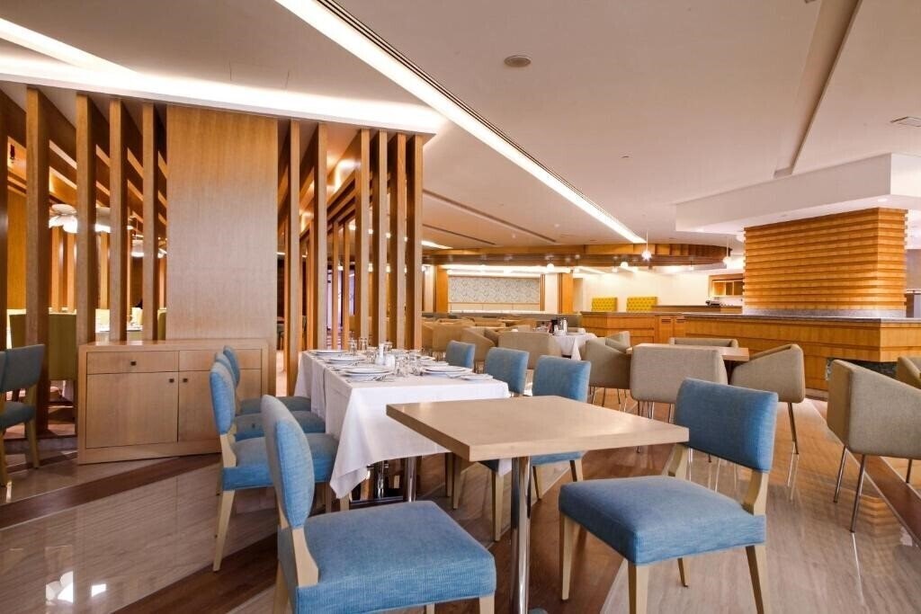 Imaginea Lavender Hotel & Hotel Apartment Al Nahda 4*