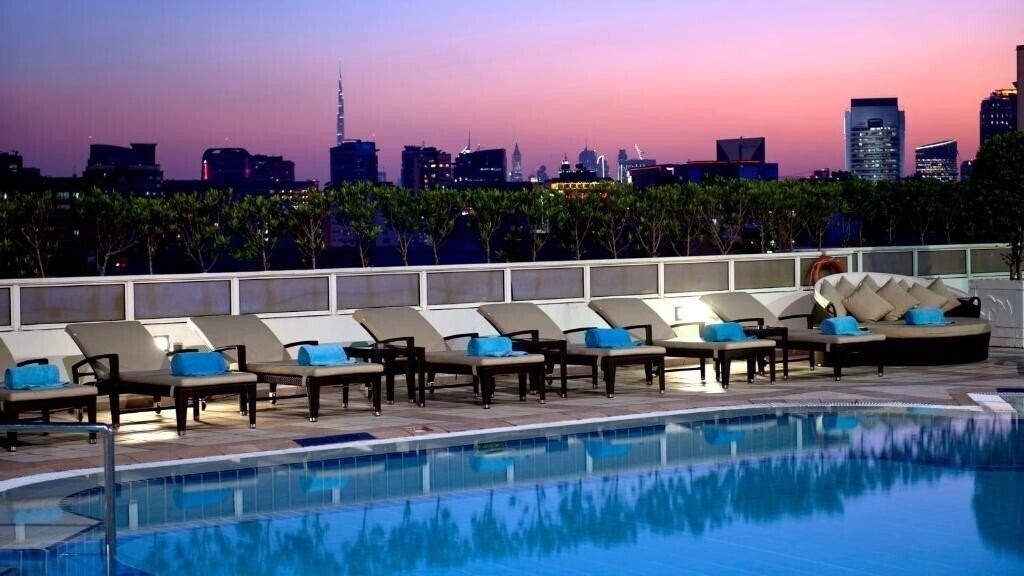 Hotel Crowne Plaza Dubai Deira 5*