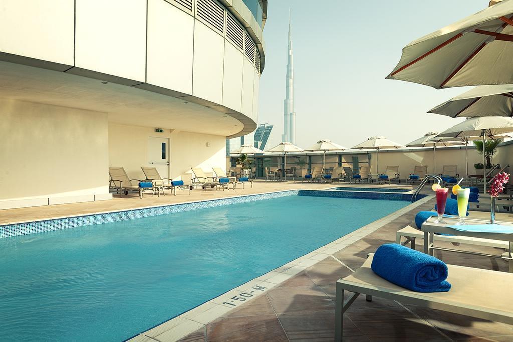 Imaginea Warwick Hotel 4*