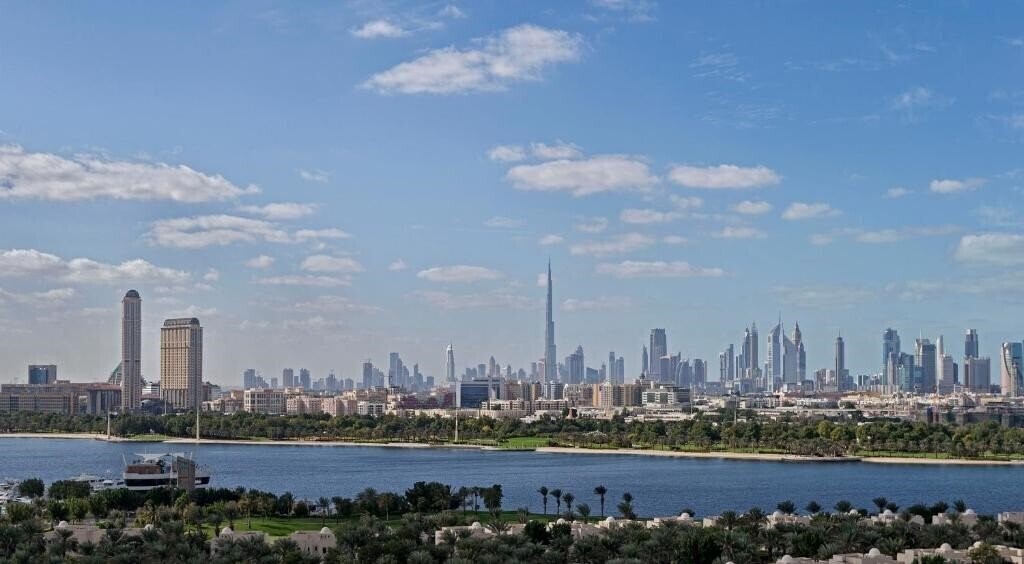 Imaginea Hyatt Regency Dubai Creek Heights 5*