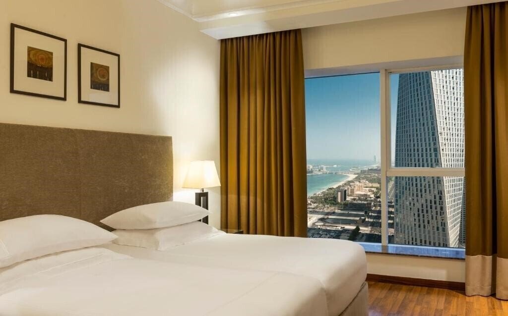 Фотография Grosvenor House a Luxury Collection Hotel (ex. Grosvenor House West Marina Beach Dubai ) 5*