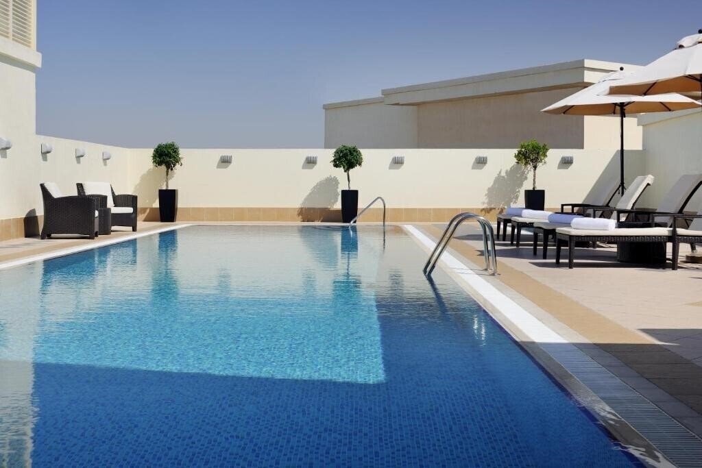 Imaginea Avani Deira Dubai (ex. Movnepick Hotel Deira) 5*