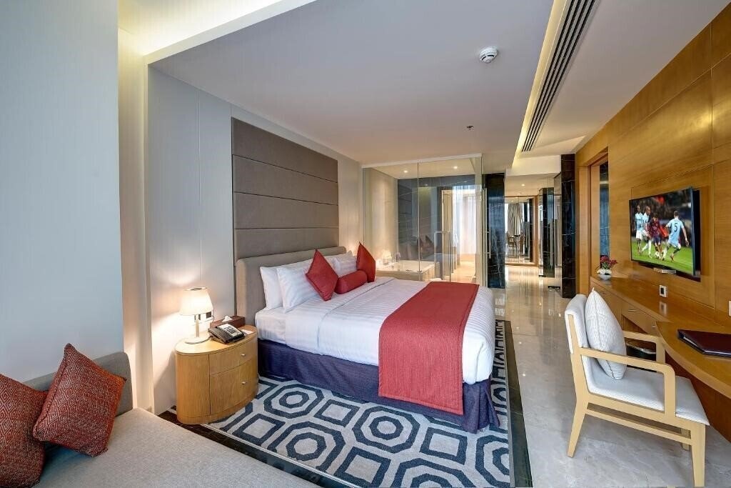 Картинка Royal Continental Hotel (ex. Ramada Continental) 4*