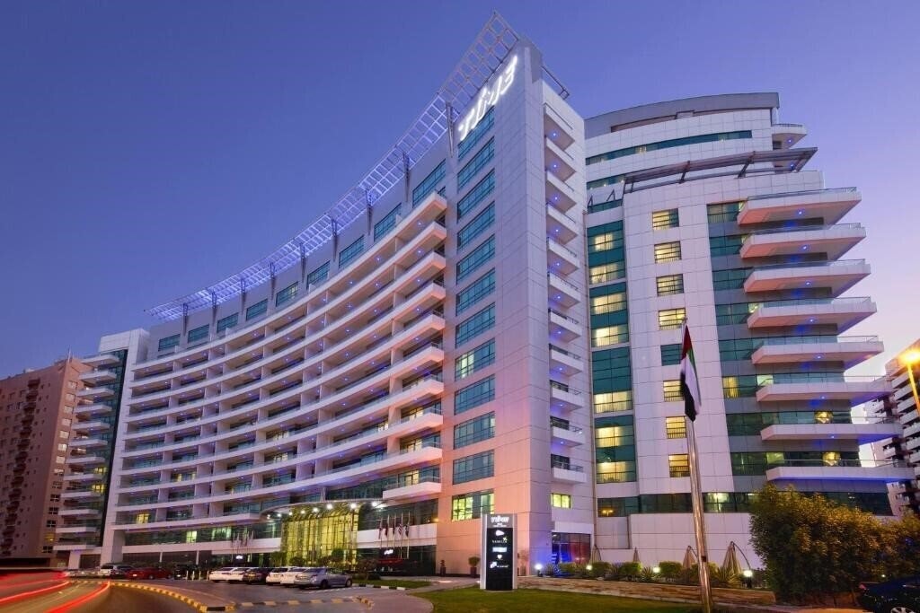 Hotel Time Oak Hotel & Suites 4*