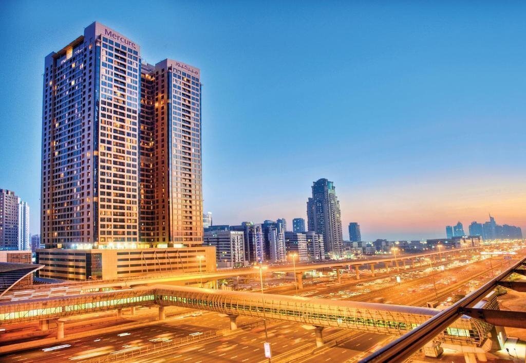 Hotel Mercure Hotel Apartments Dubai Barsha Heights 4*