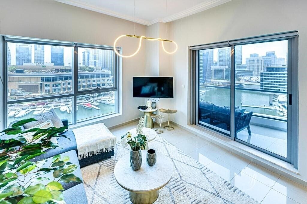 Отель Dubai Apartments - Marina - Bay Central 5*