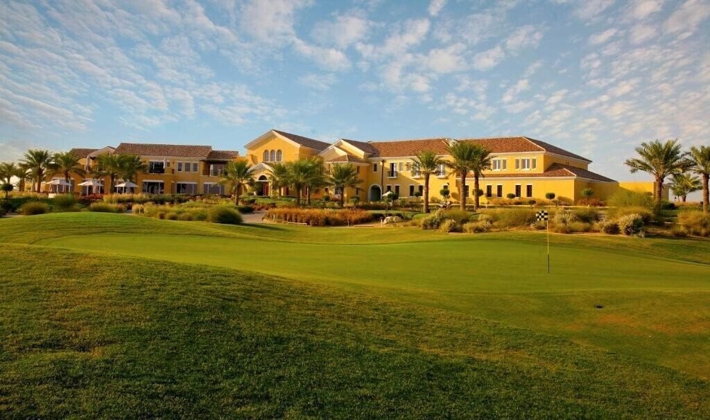 Imaginea Arabian Ranches Golf Club 2*